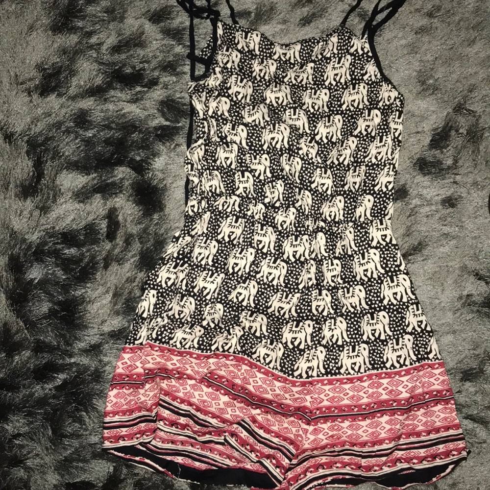 Small nwt Angie romper